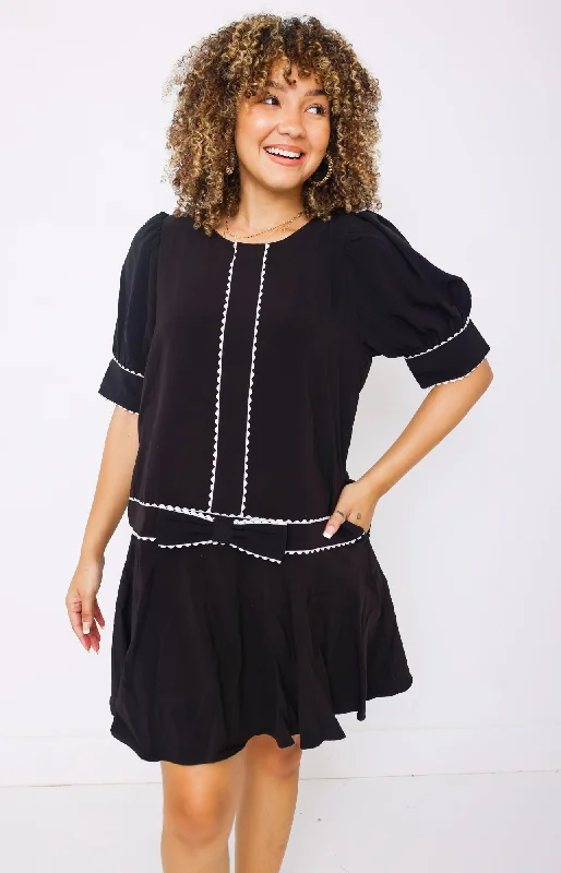 Sleek Chic Dress, BLACK
